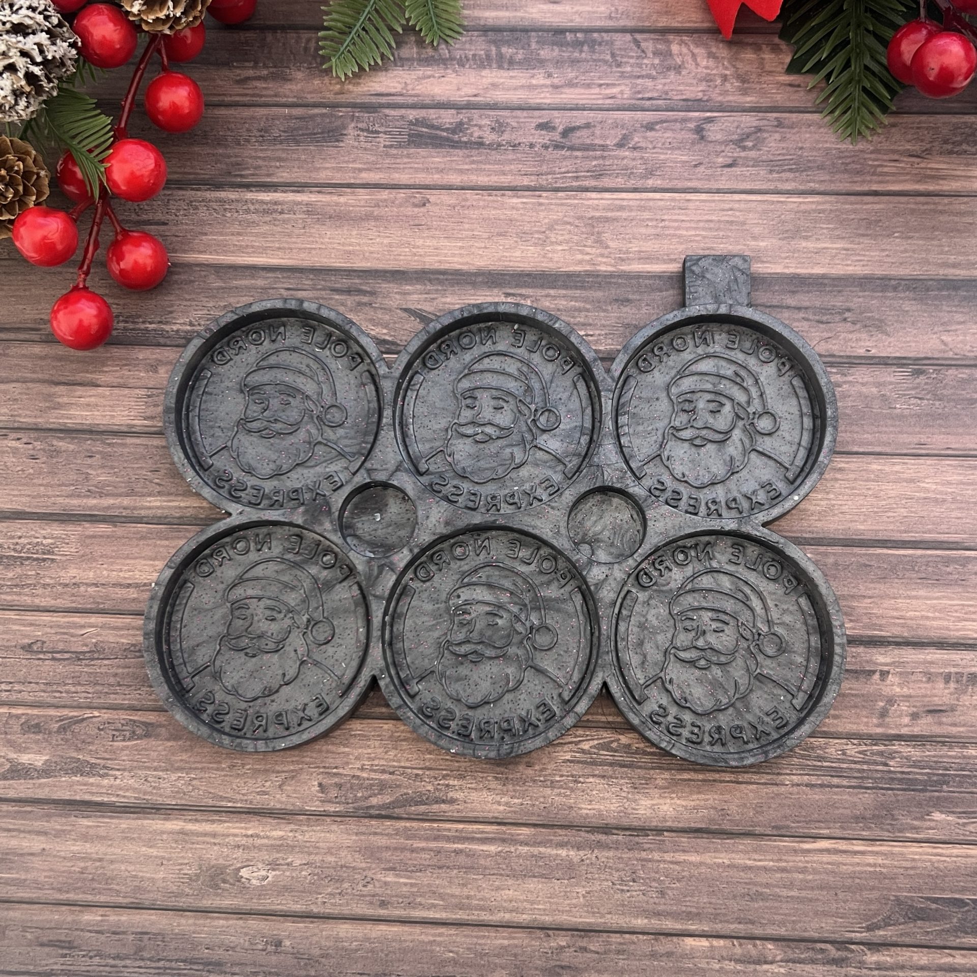 Moule 6 cavités Médaillon Père Noël pôle nord express – Image 2